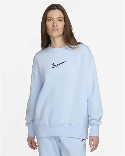 nike oversized crew neck sweatshirt.